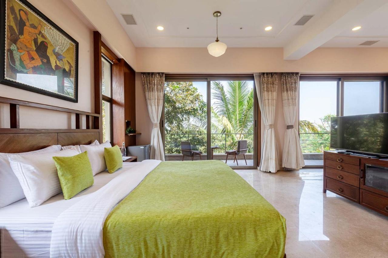 The Blue Horizon By Stayvista - Featuring A Beach-View Villa With A Swimming Pool, Indoor Games, And A Relaxing Balcony Alībāg Ngoại thất bức ảnh
