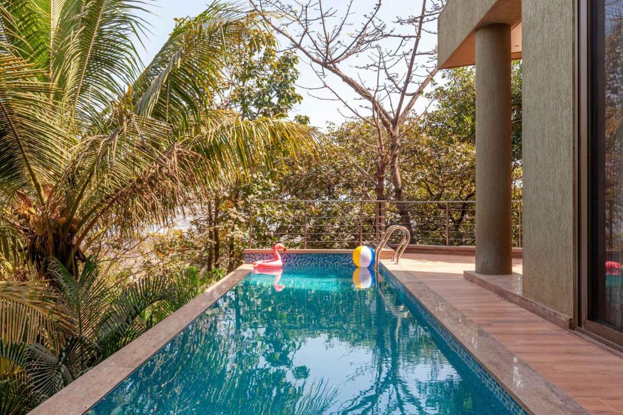 The Blue Horizon By Stayvista - Featuring A Beach-View Villa With A Swimming Pool, Indoor Games, And A Relaxing Balcony Alībāg Ngoại thất bức ảnh