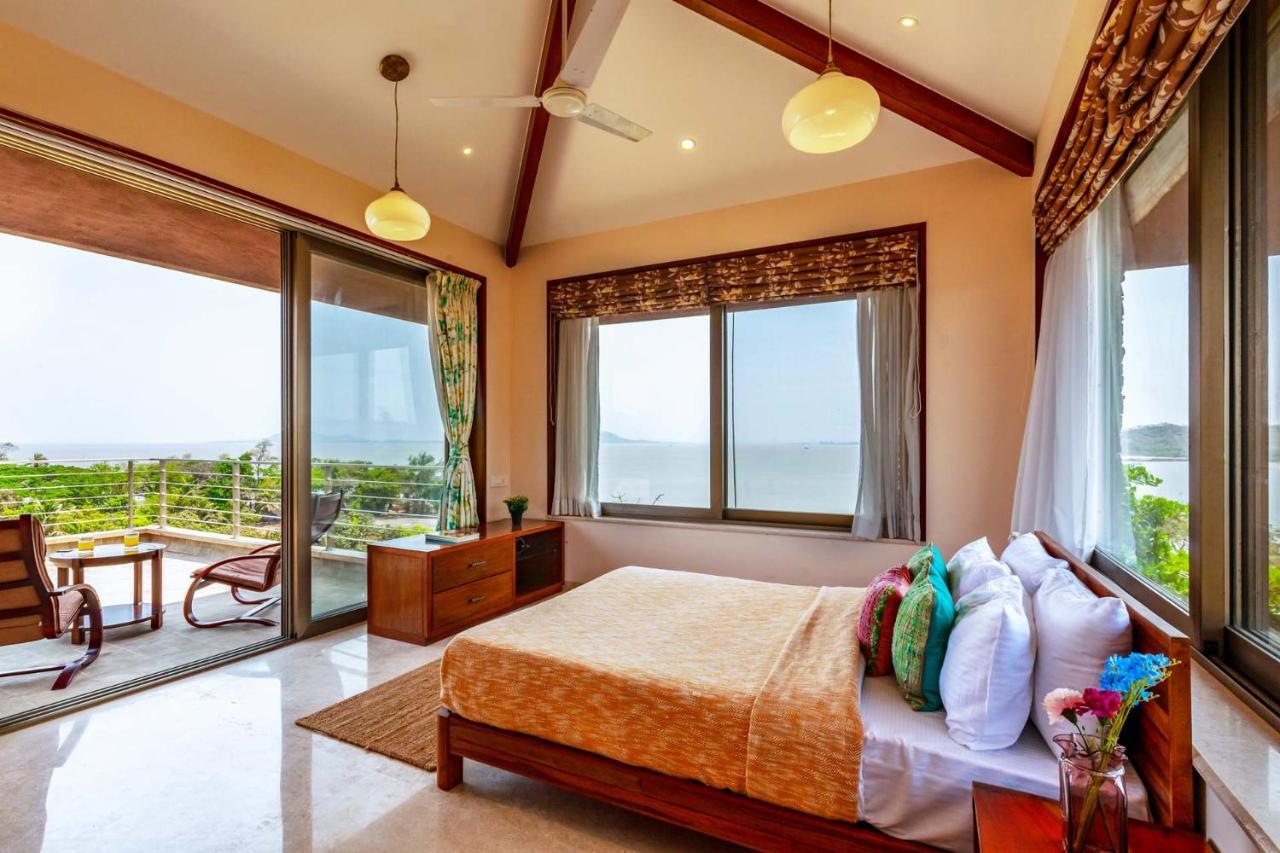 The Blue Horizon By Stayvista - Featuring A Beach-View Villa With A Swimming Pool, Indoor Games, And A Relaxing Balcony Alībāg Ngoại thất bức ảnh